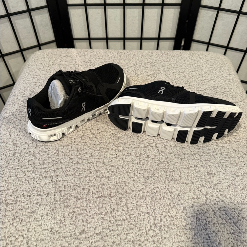 On Running Women's Black and White Cloud Sneaker